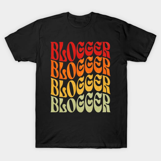 Blogger T-Shirt by starryskin